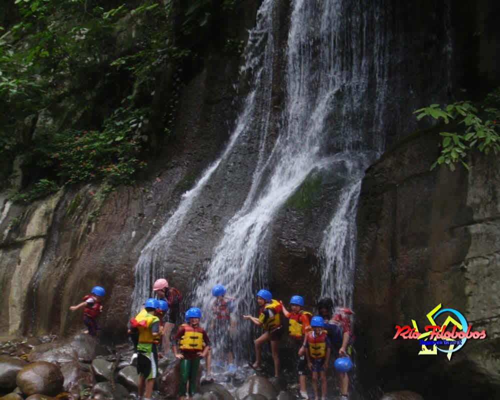 Rafting En Alto Filo del río Filobobos Veracruz